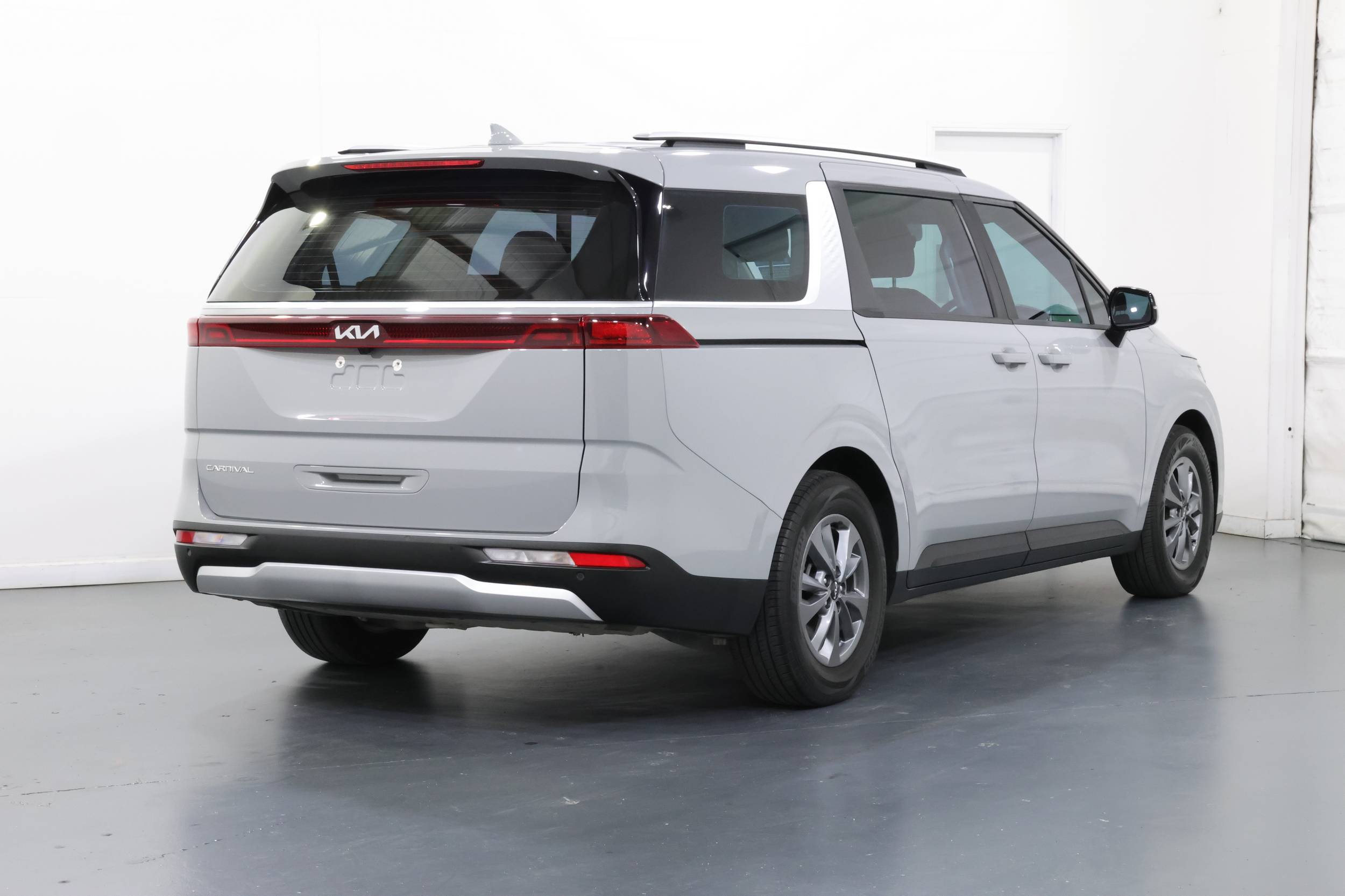 2022 Kia Carnival S