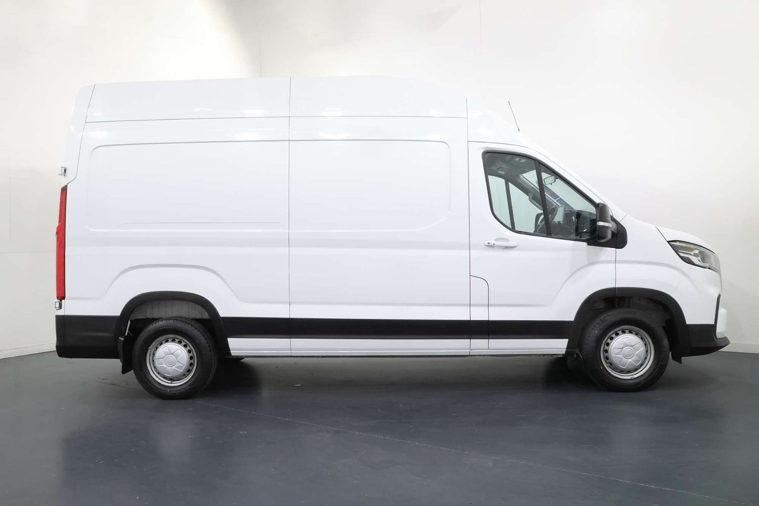 2021 Ldv Deliver 9