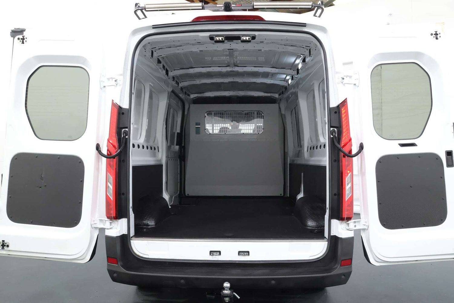 2022 Ldv Deliver 9 MWB Mid Roof