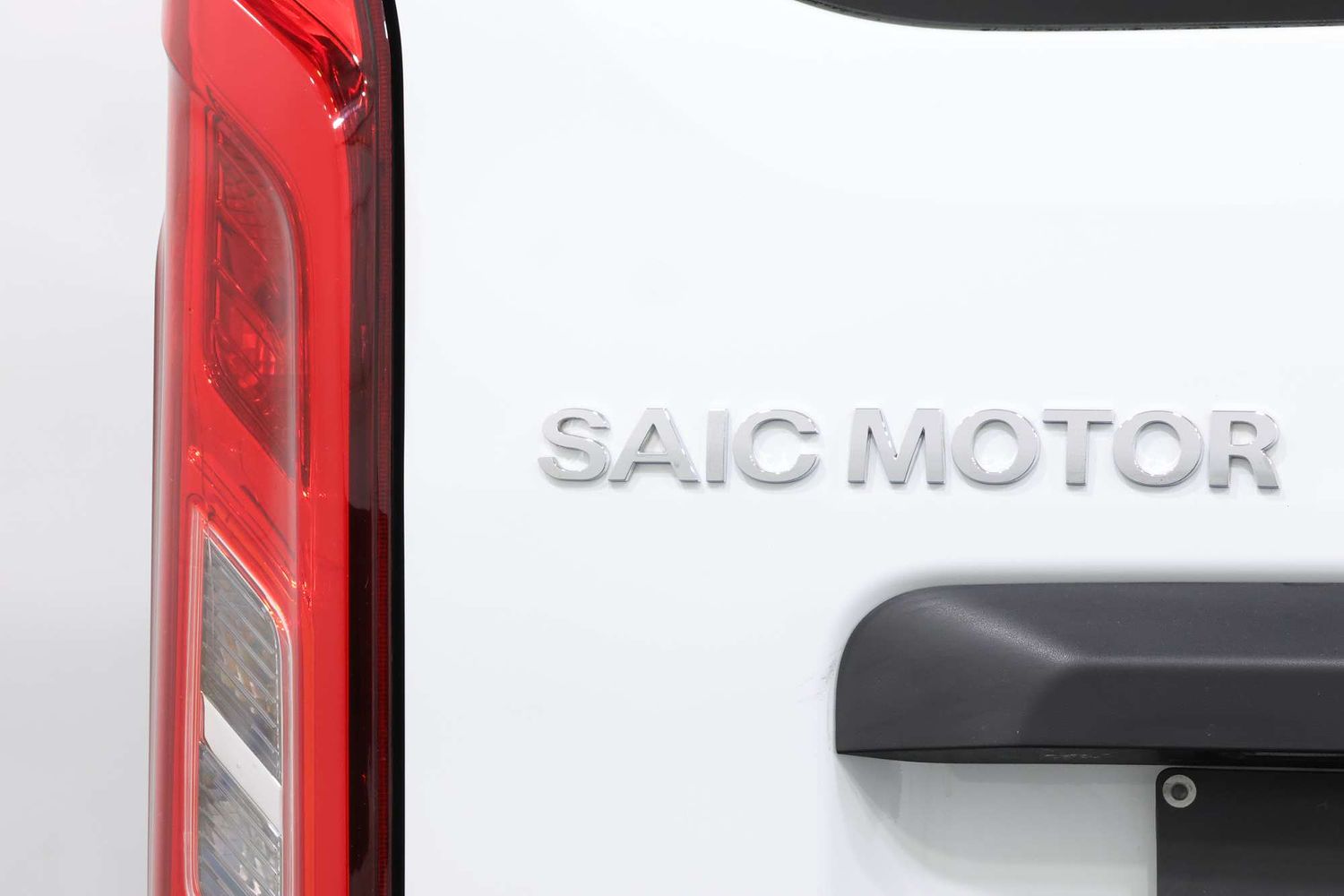 2022 Ldv Deliver 9 MWB Mid Roof