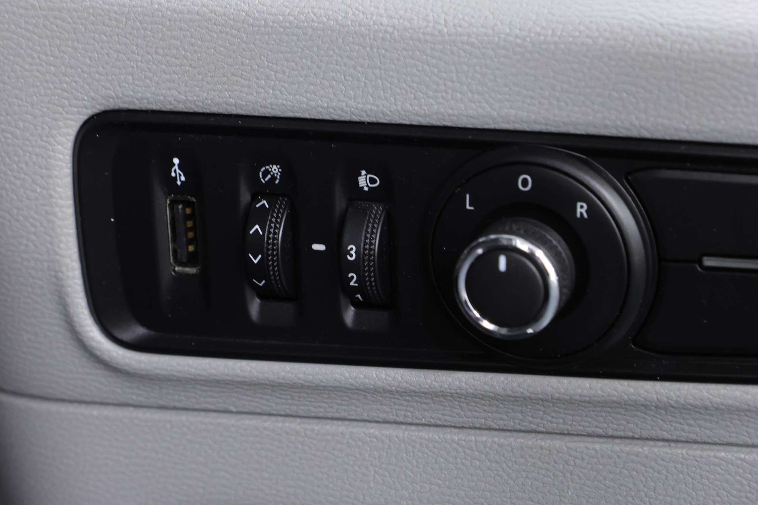 2022 Ldv Deliver 9 MWB Mid Roof