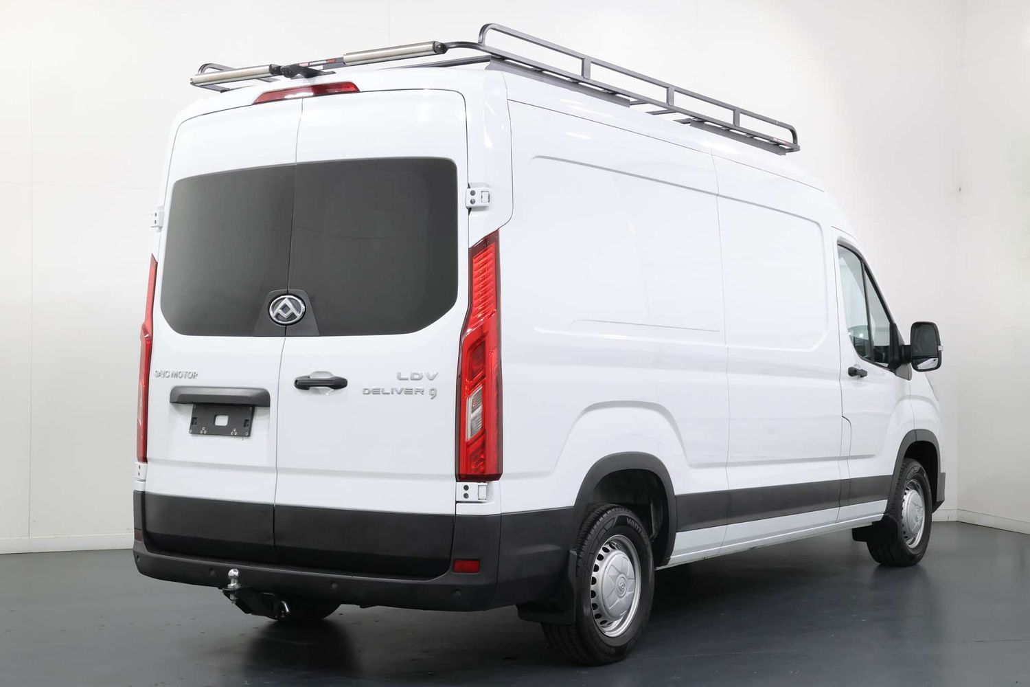 2022 Ldv Deliver 9 MWB Mid Roof