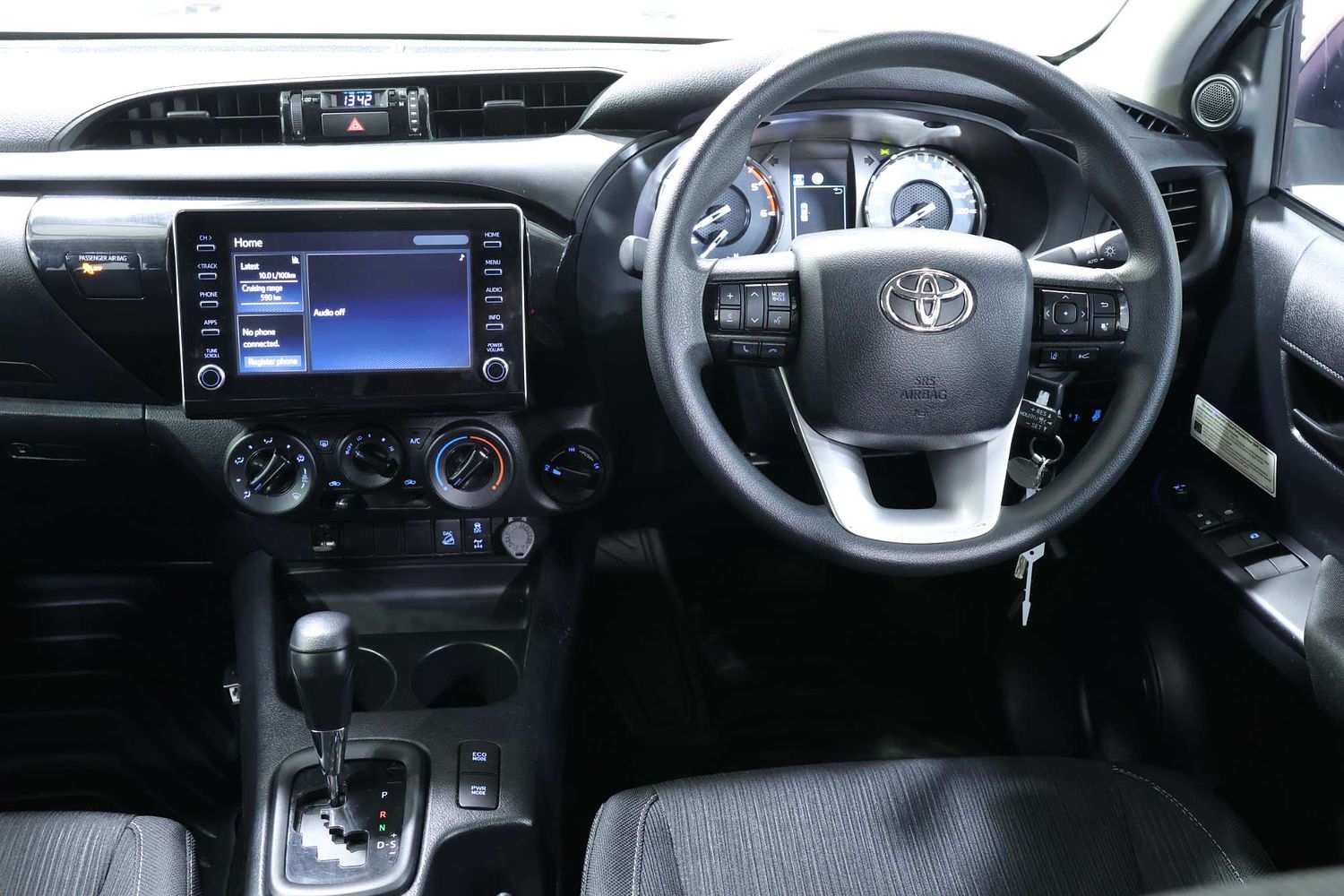 2021 Toyota Hilux SR