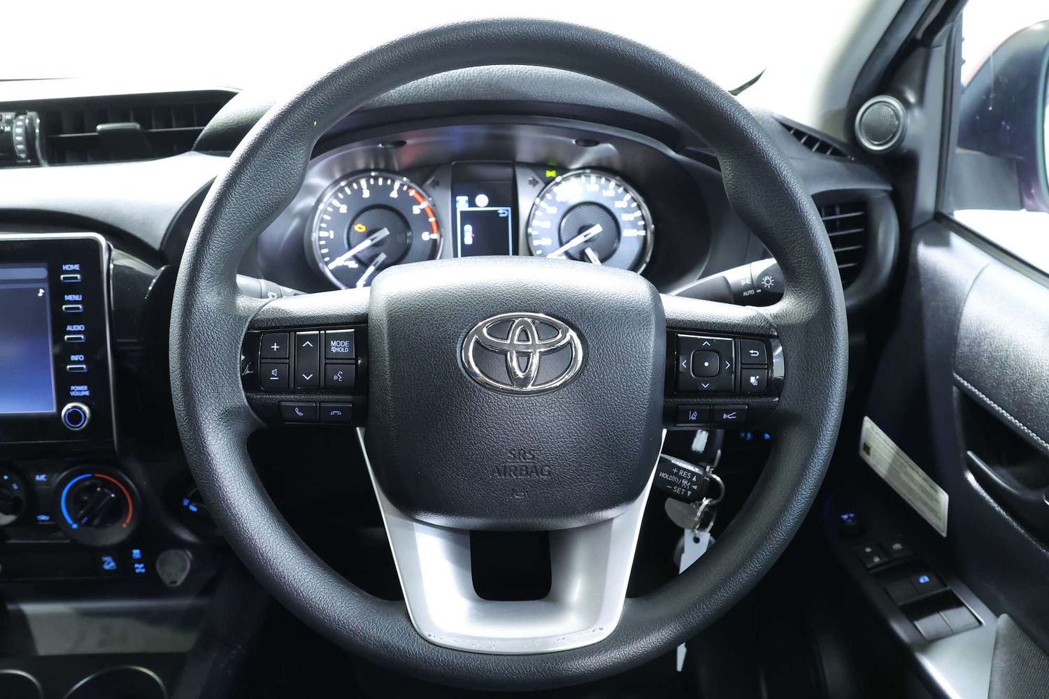 2021 Toyota Hilux SR