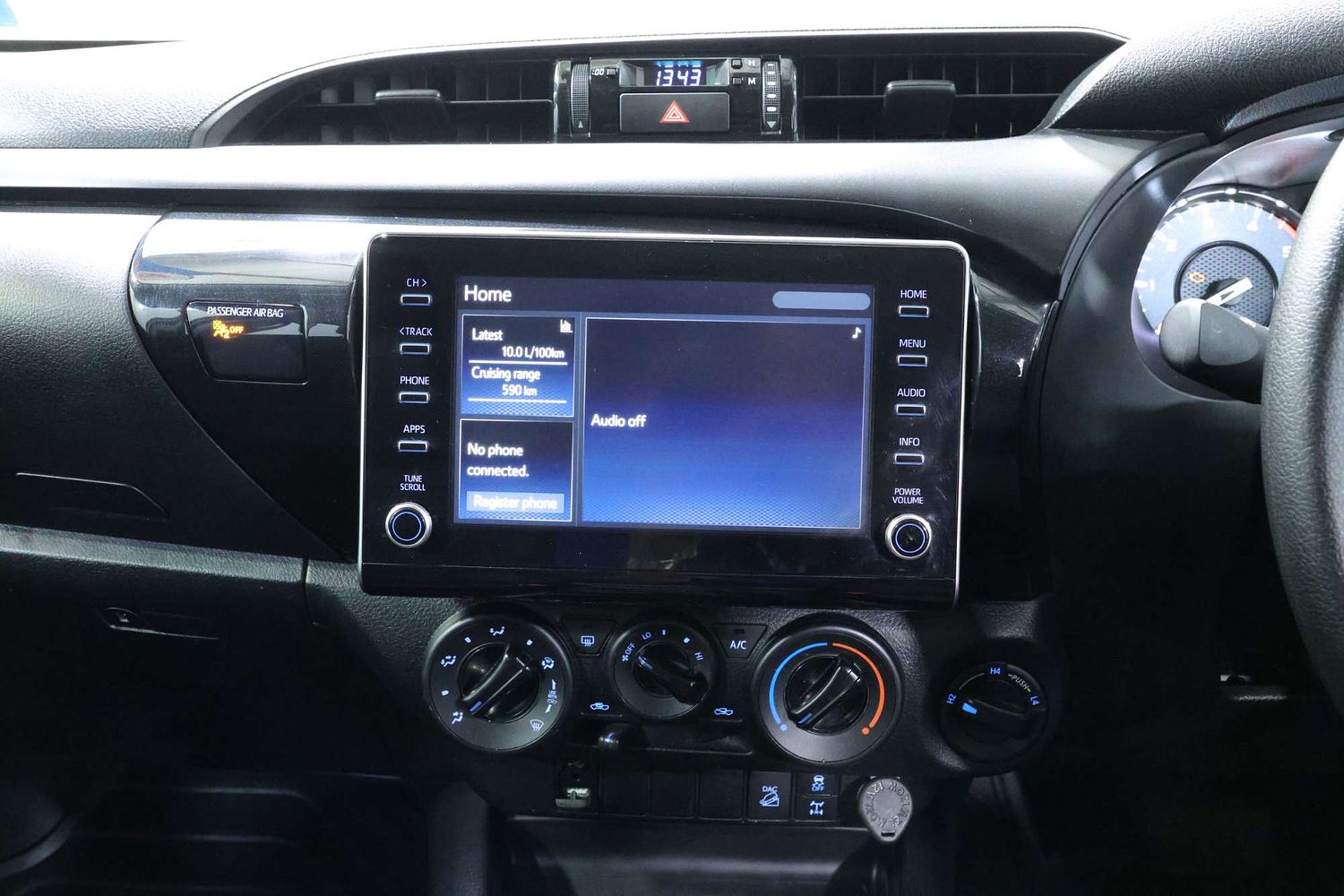 2021 Toyota Hilux SR