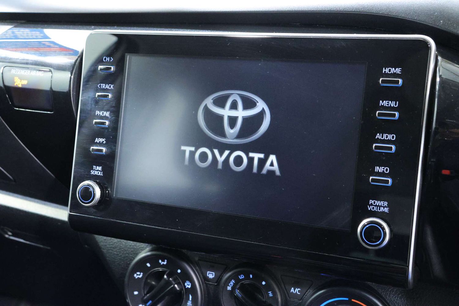 2021 Toyota Hilux SR