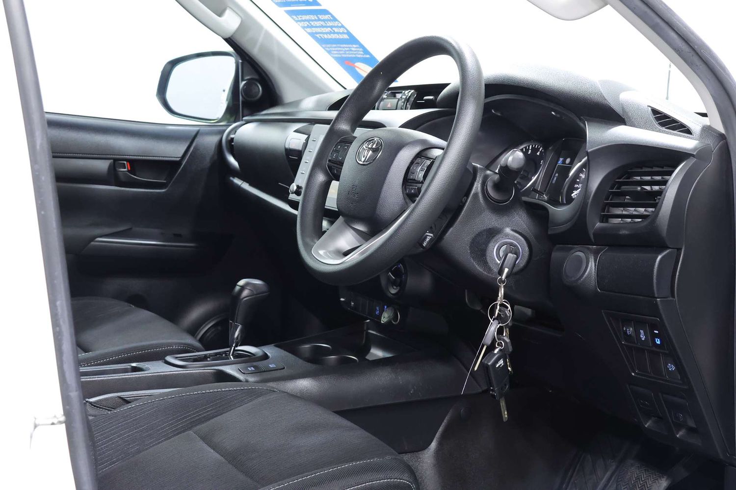 2021 Toyota Hilux SR