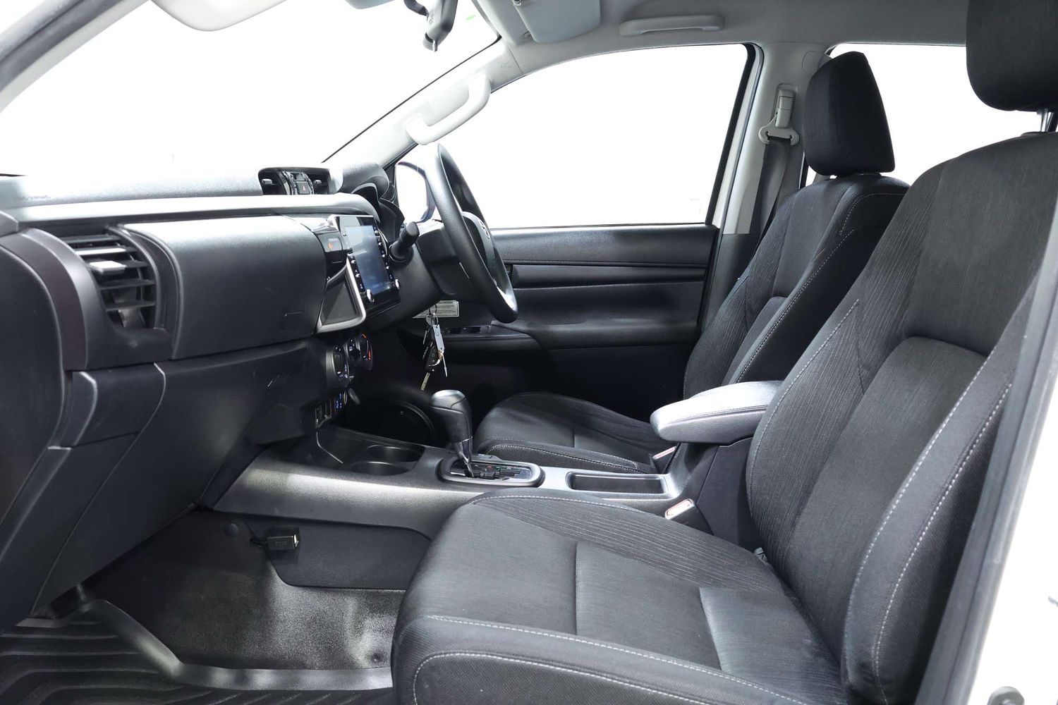 2021 Toyota Hilux SR