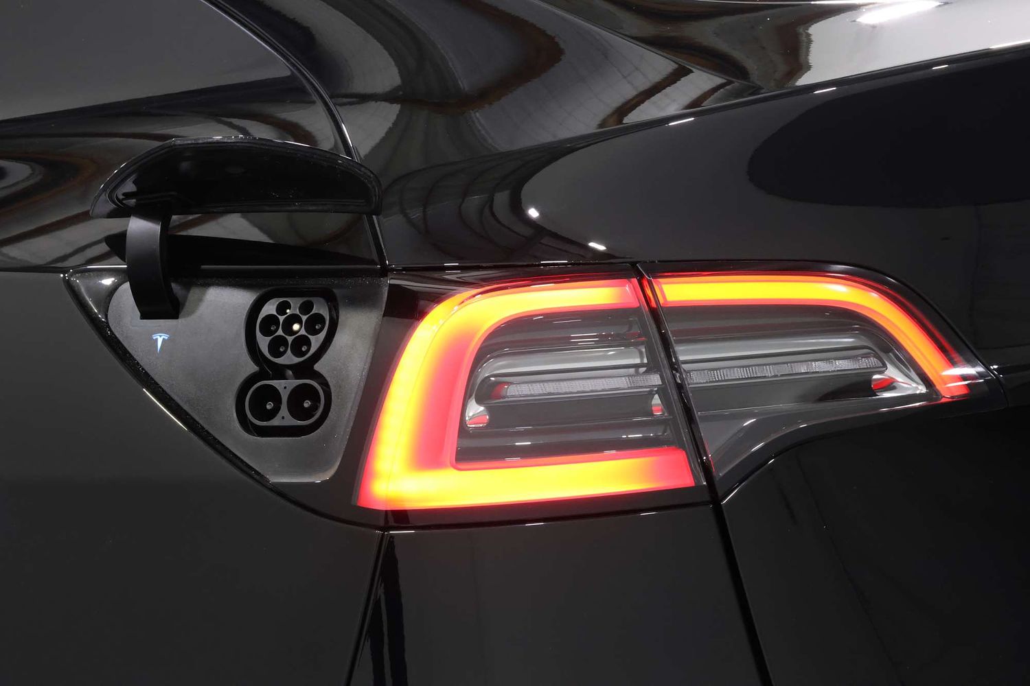 2022 Tesla Model Y Rear-Wheel Drive