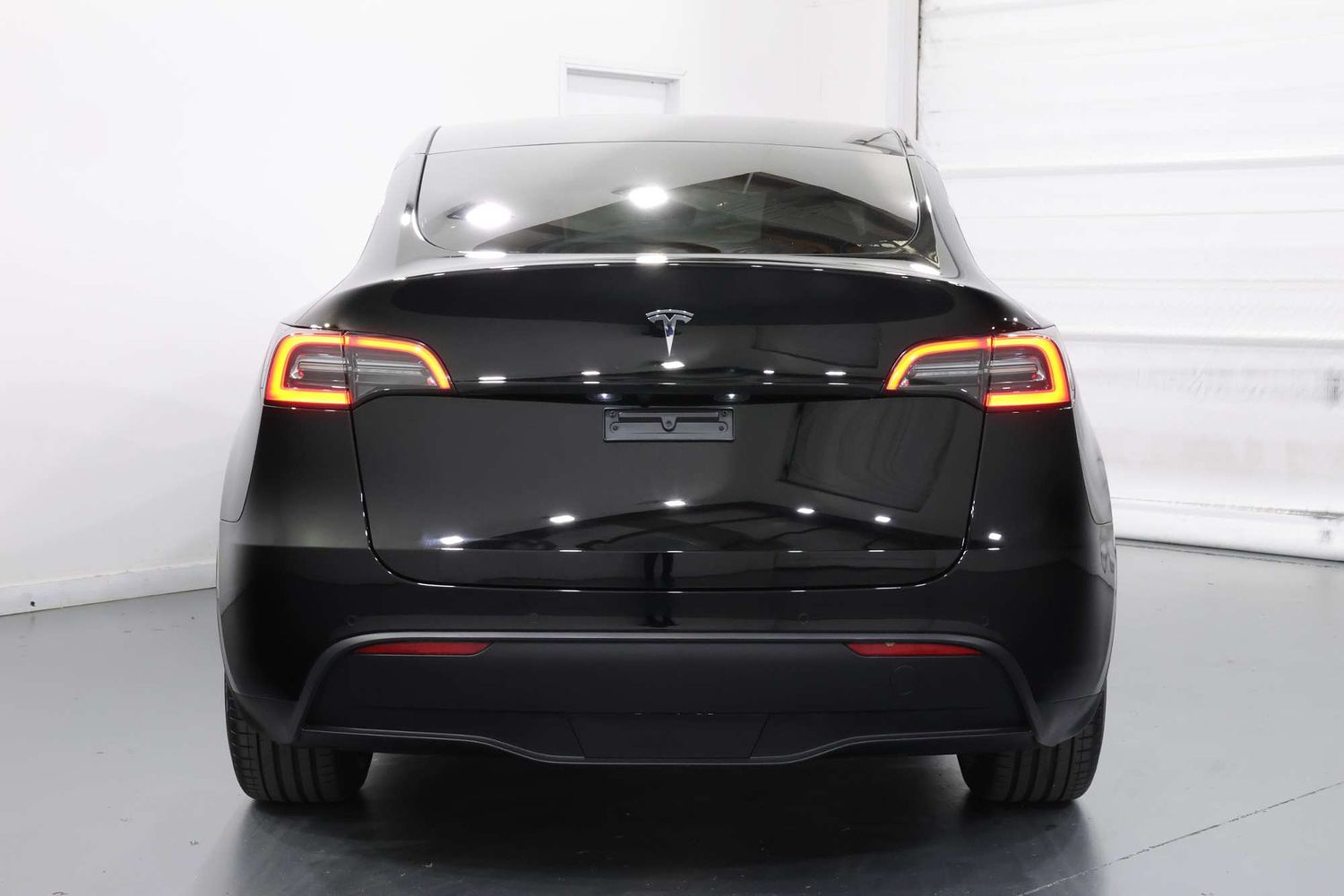 2022 Tesla Model Y Rear-Wheel Drive