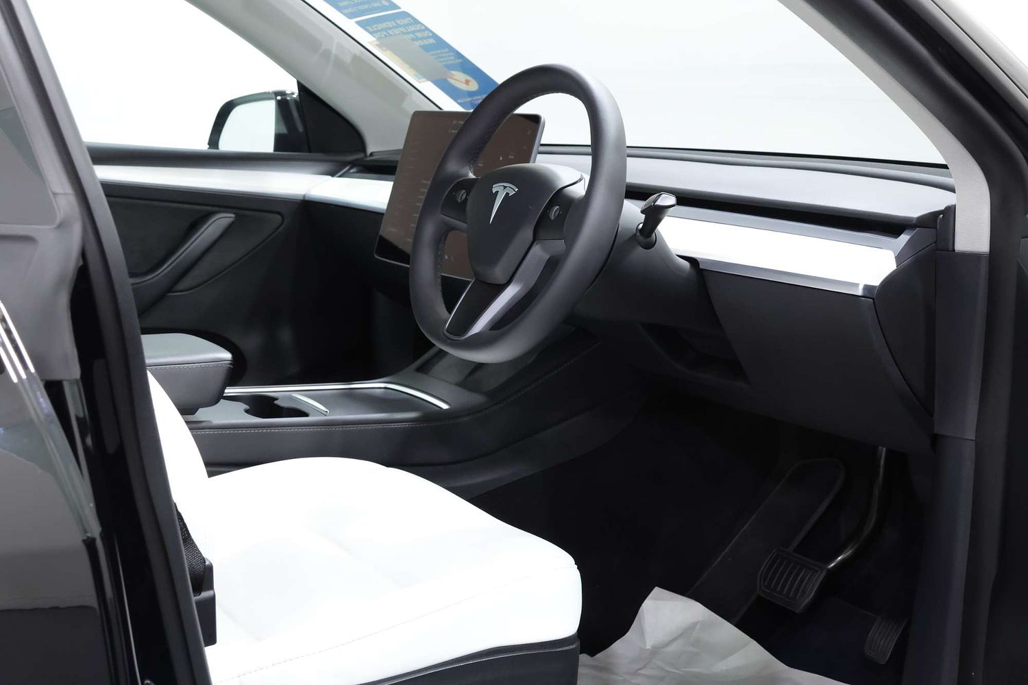 2022 Tesla Model Y Rear-Wheel Drive