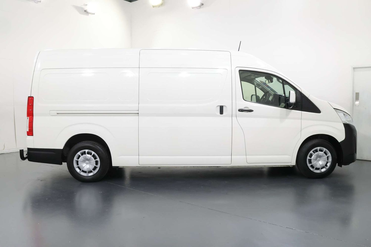 2022 Toyota Hiace