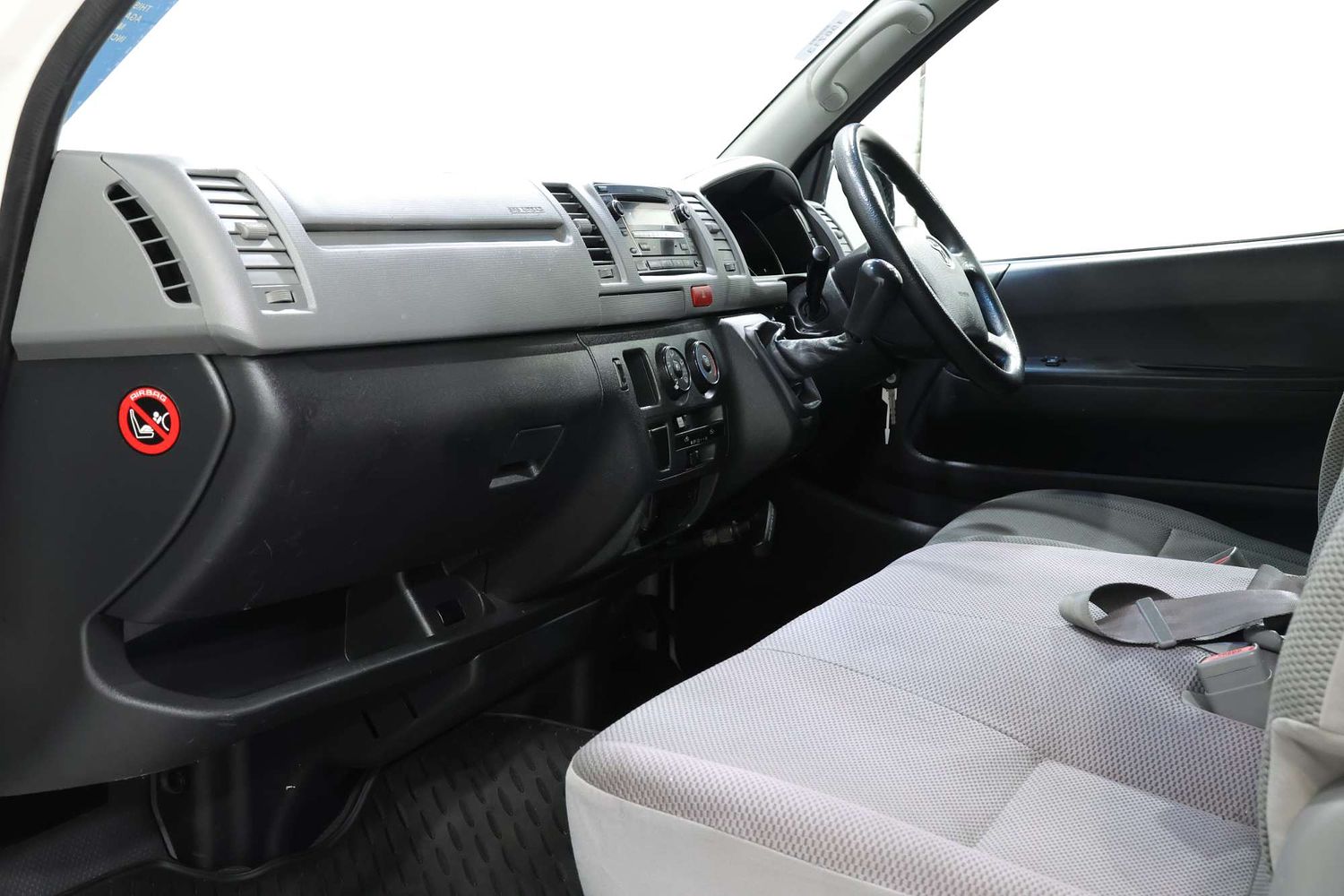2010 Toyota Hiace