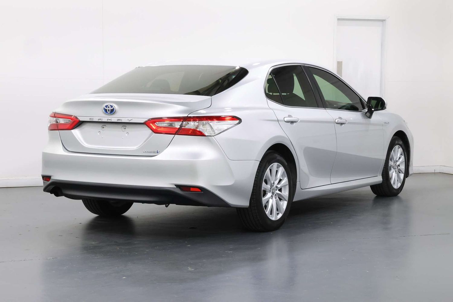 2019 Toyota Camry ASCENT