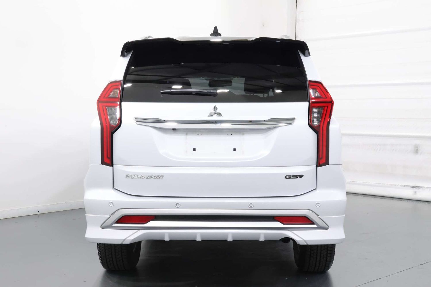 2023 Mitsubishi Pajero Sport GSR