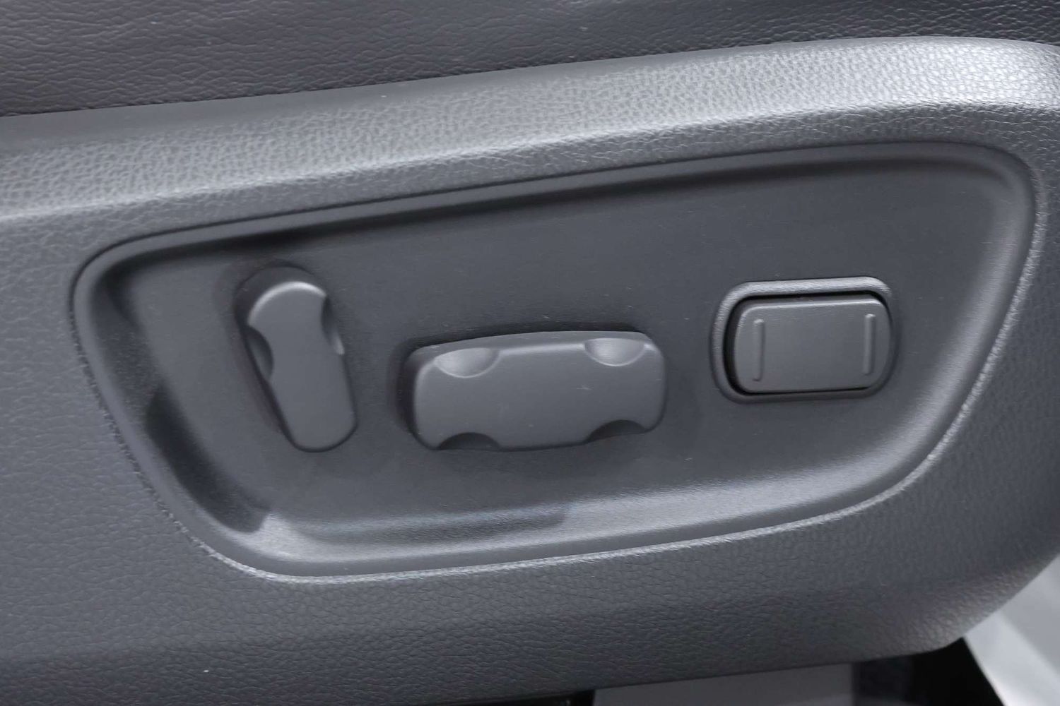 2023 Mitsubishi Pajero Sport GSR