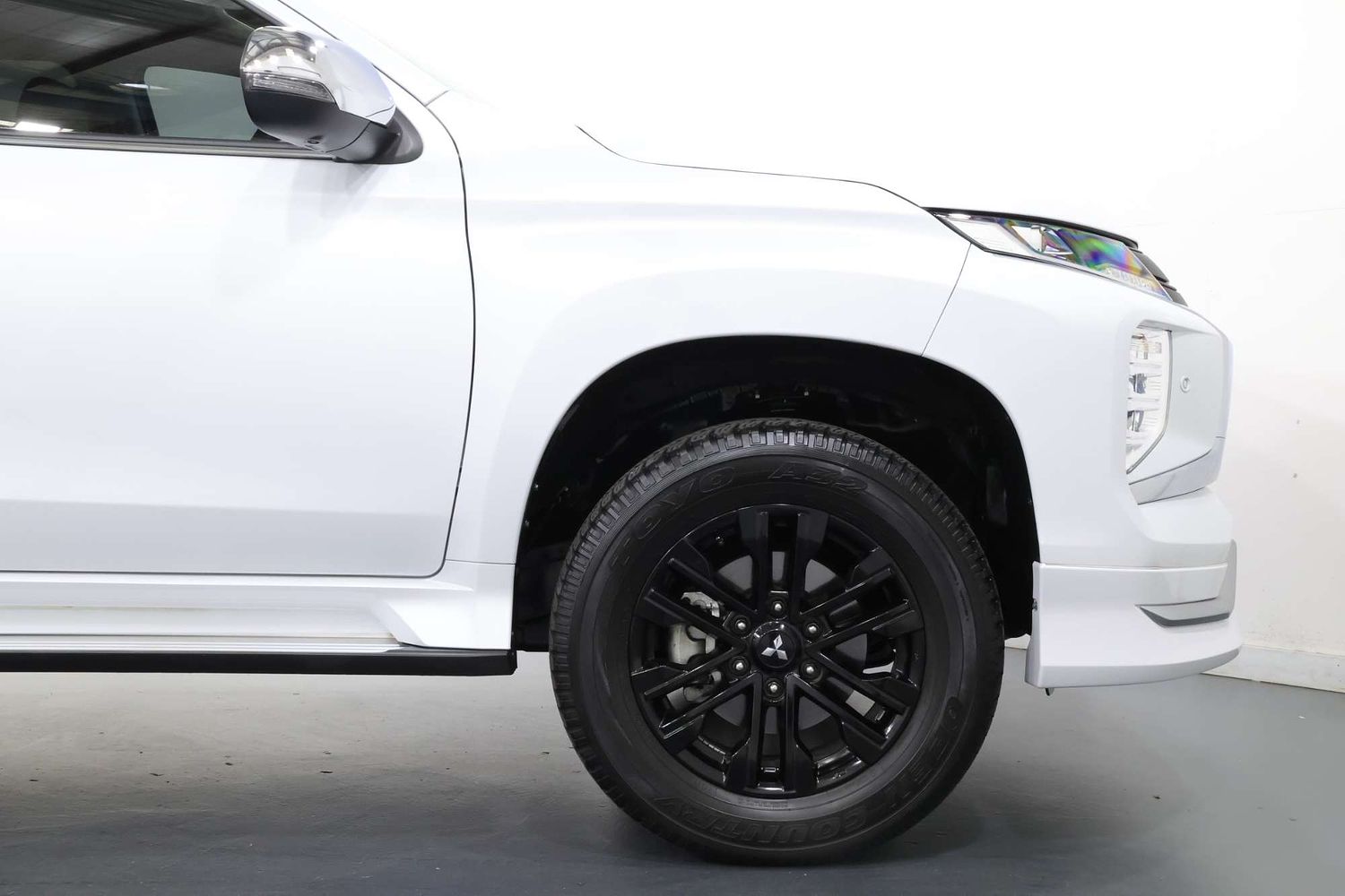 2023 Mitsubishi Pajero Sport GSR