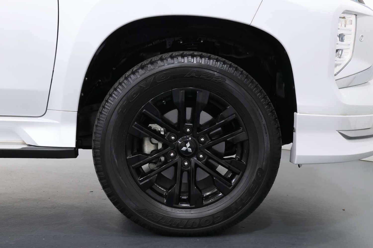 2023 Mitsubishi Pajero Sport GSR