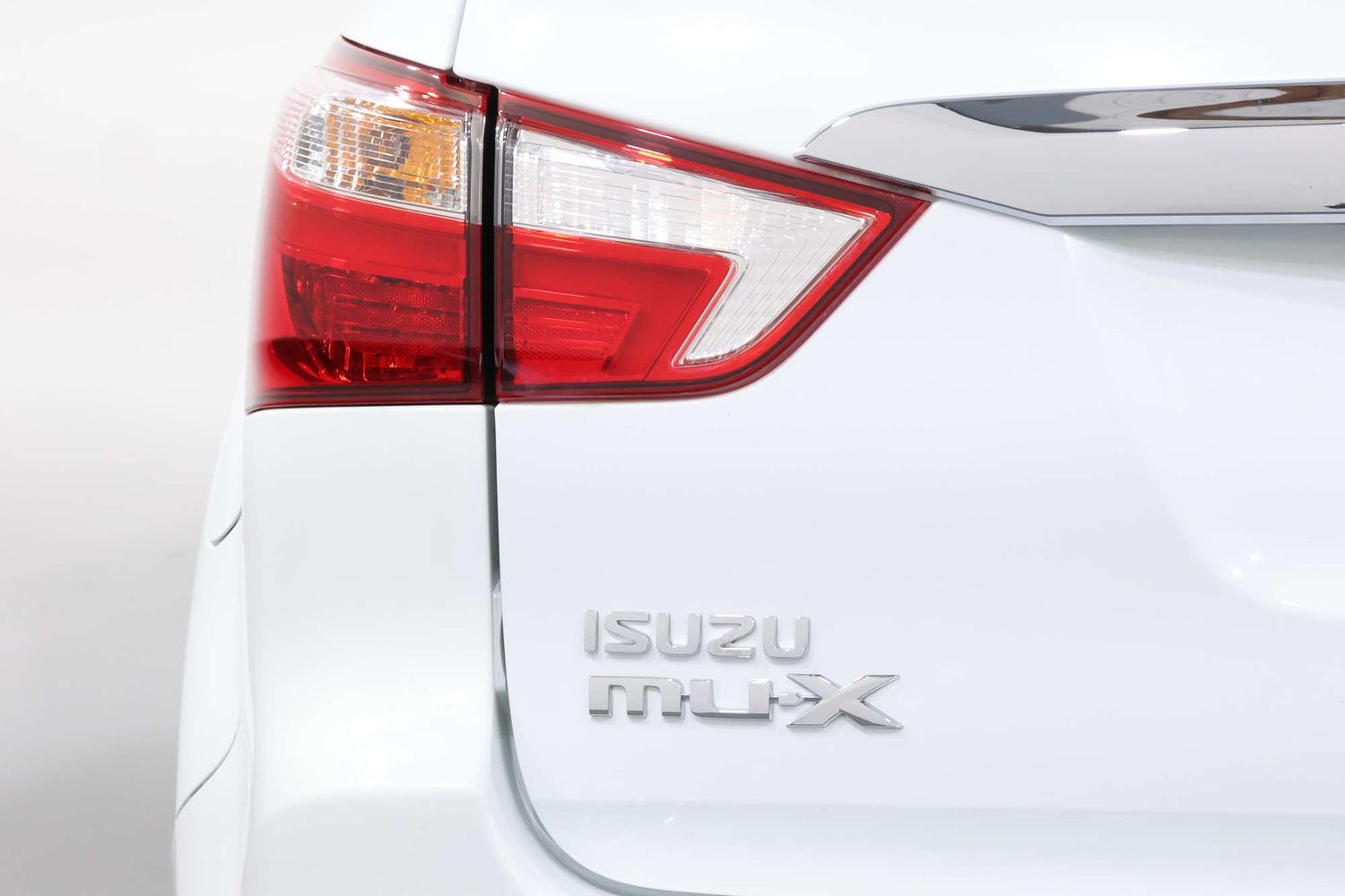 2017 Isuzu Mu-x LS-U 4x2