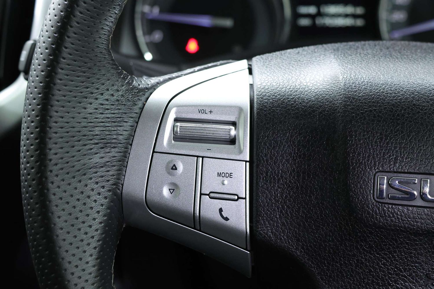 2017 Isuzu Mu-x LS-U 4x2