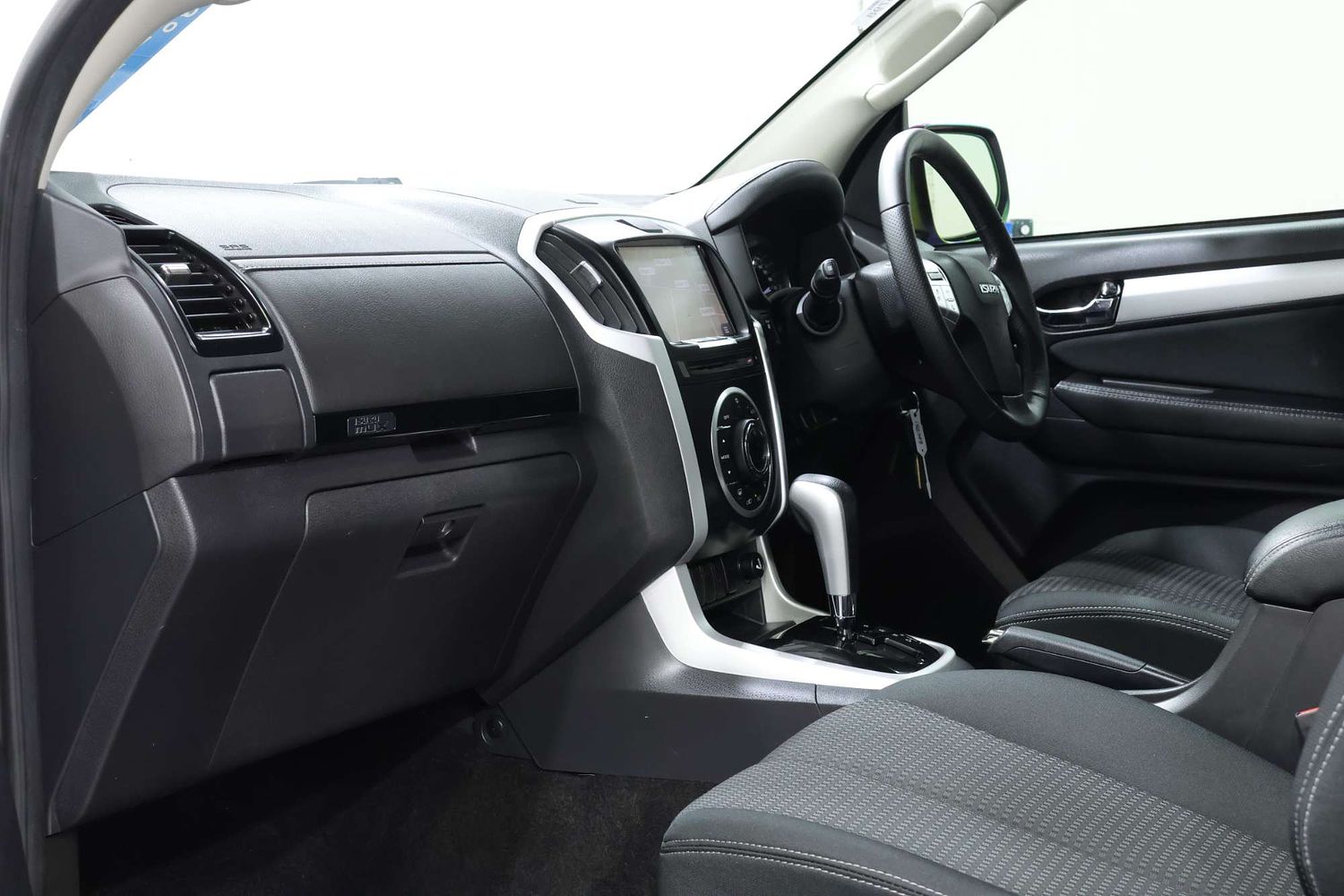 2017 Isuzu Mu-x LS-U 4x2