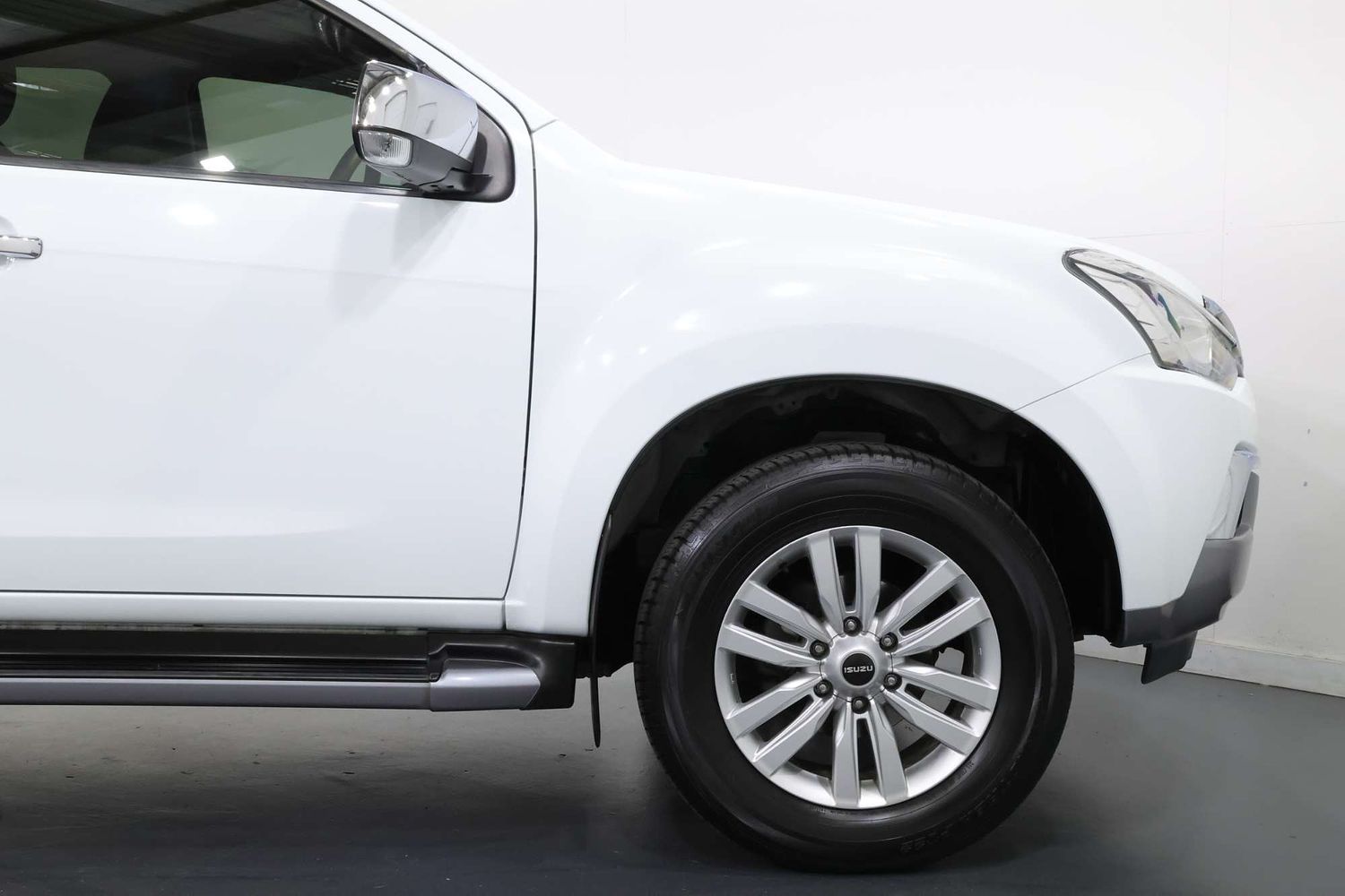 2017 Isuzu Mu-x LS-U 4x2