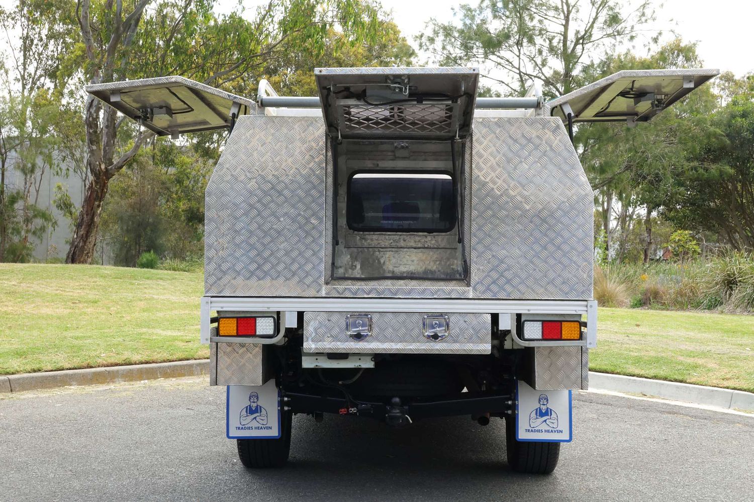 2017 Toyota Hilux SR5