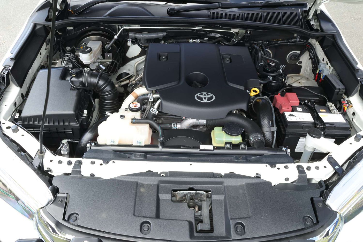 2017 Toyota Hilux SR5