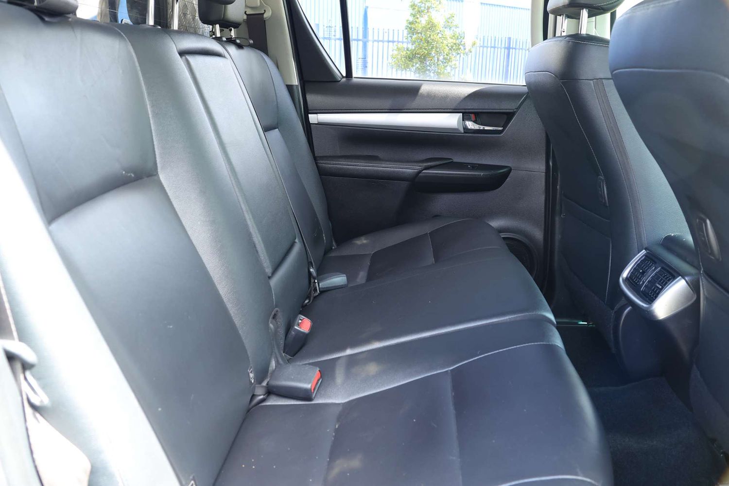 2017 Toyota Hilux SR5