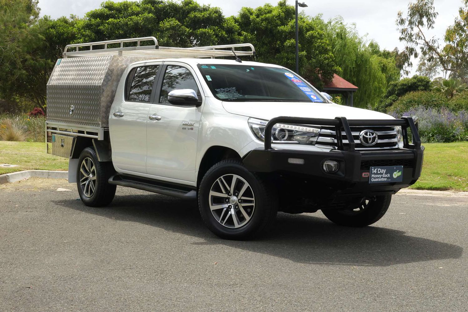 2017 Toyota Hilux SR5