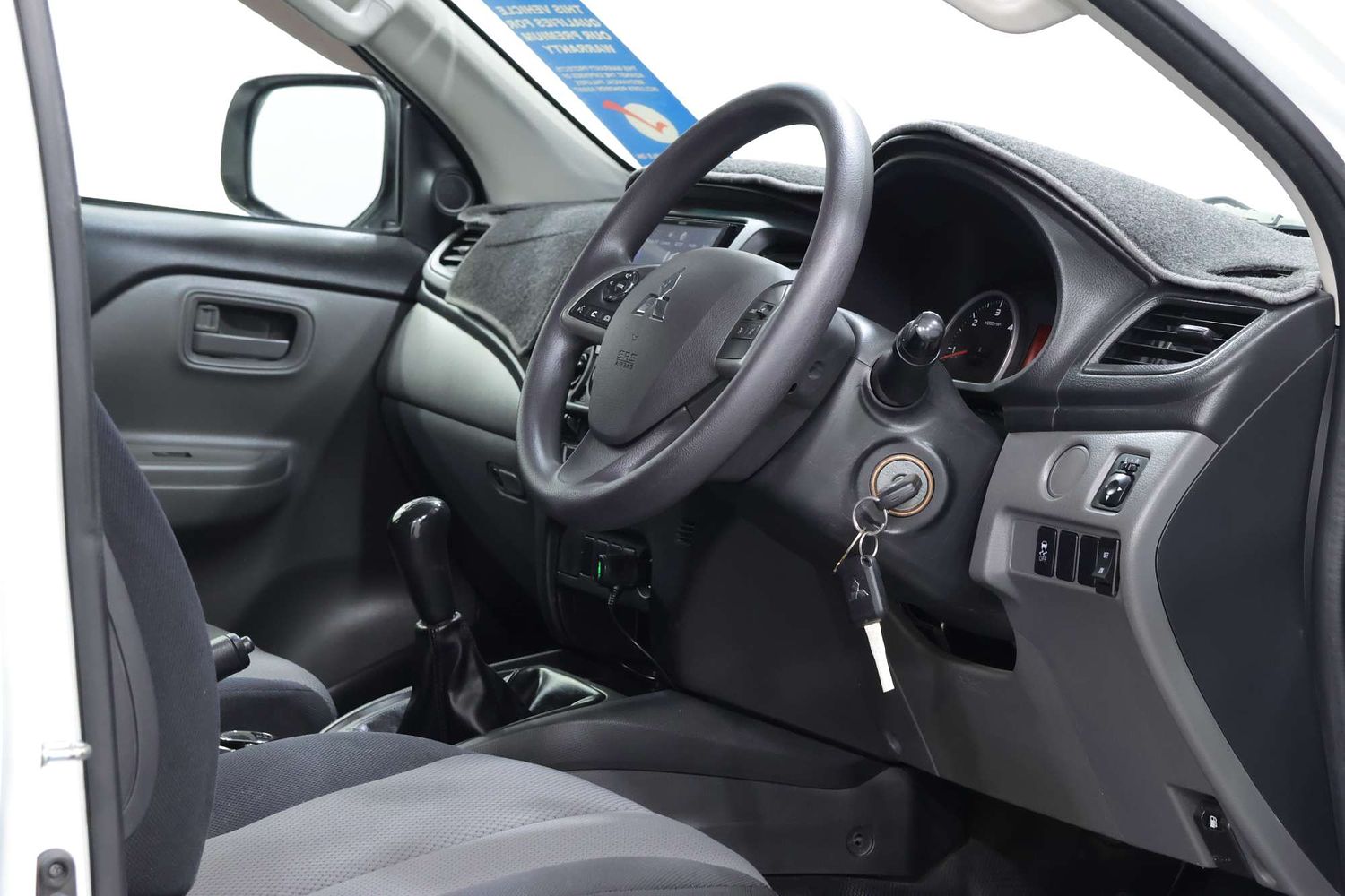 2017 Mitsubishi Triton GLX