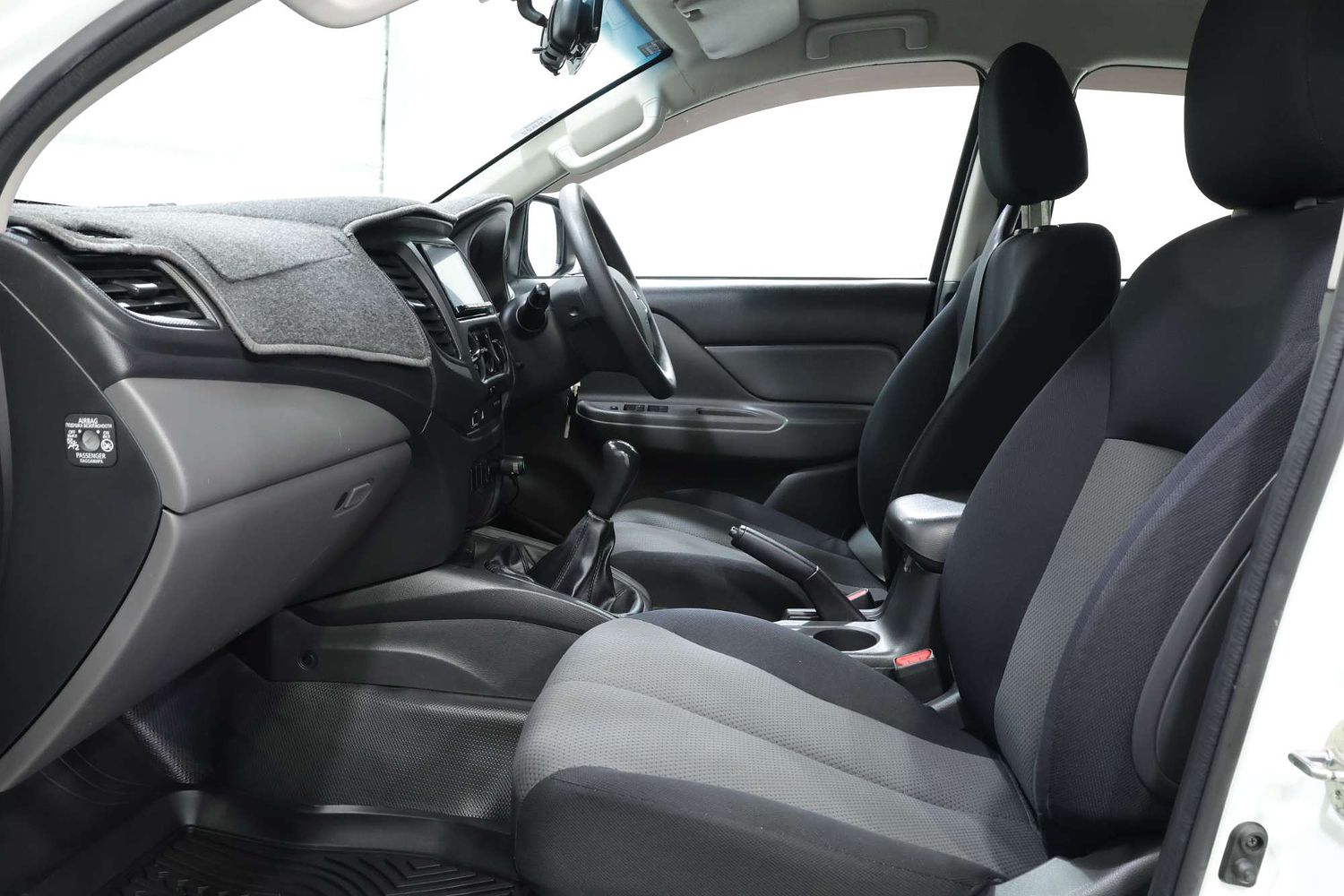 2017 Mitsubishi Triton GLX