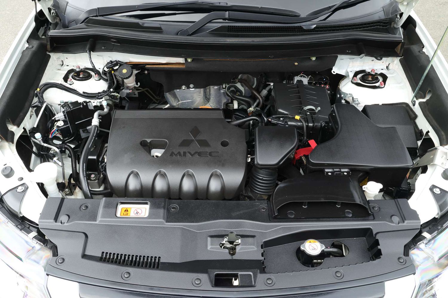 2021 Mitsubishi Outlander ES