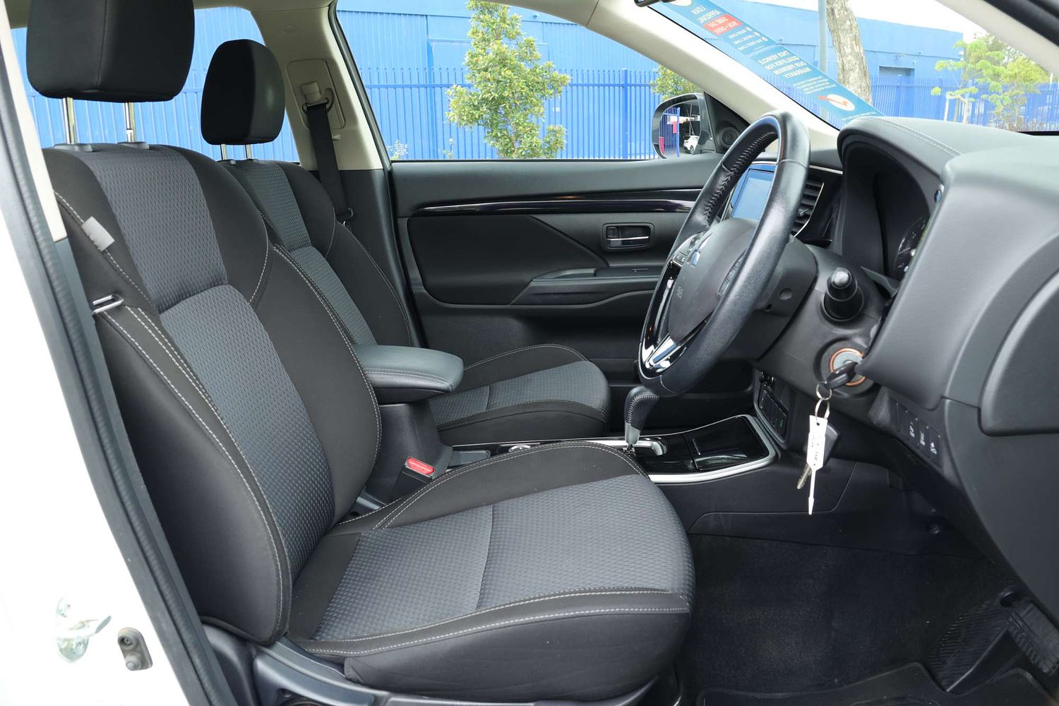 2021 Mitsubishi Outlander ES