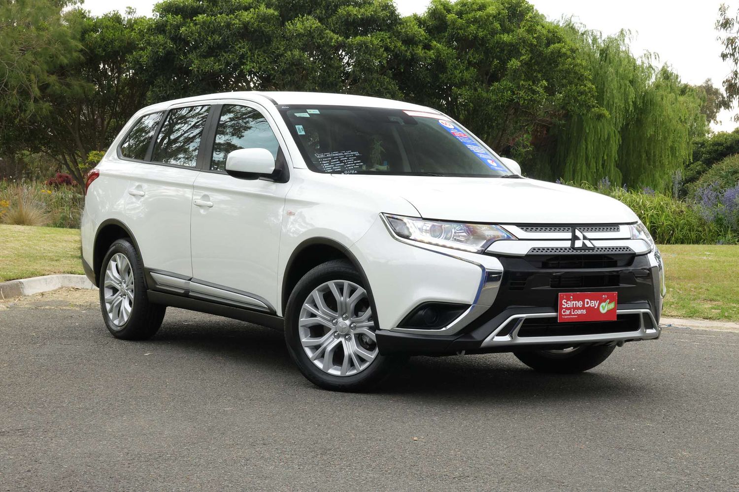 2021 Mitsubishi Outlander ES