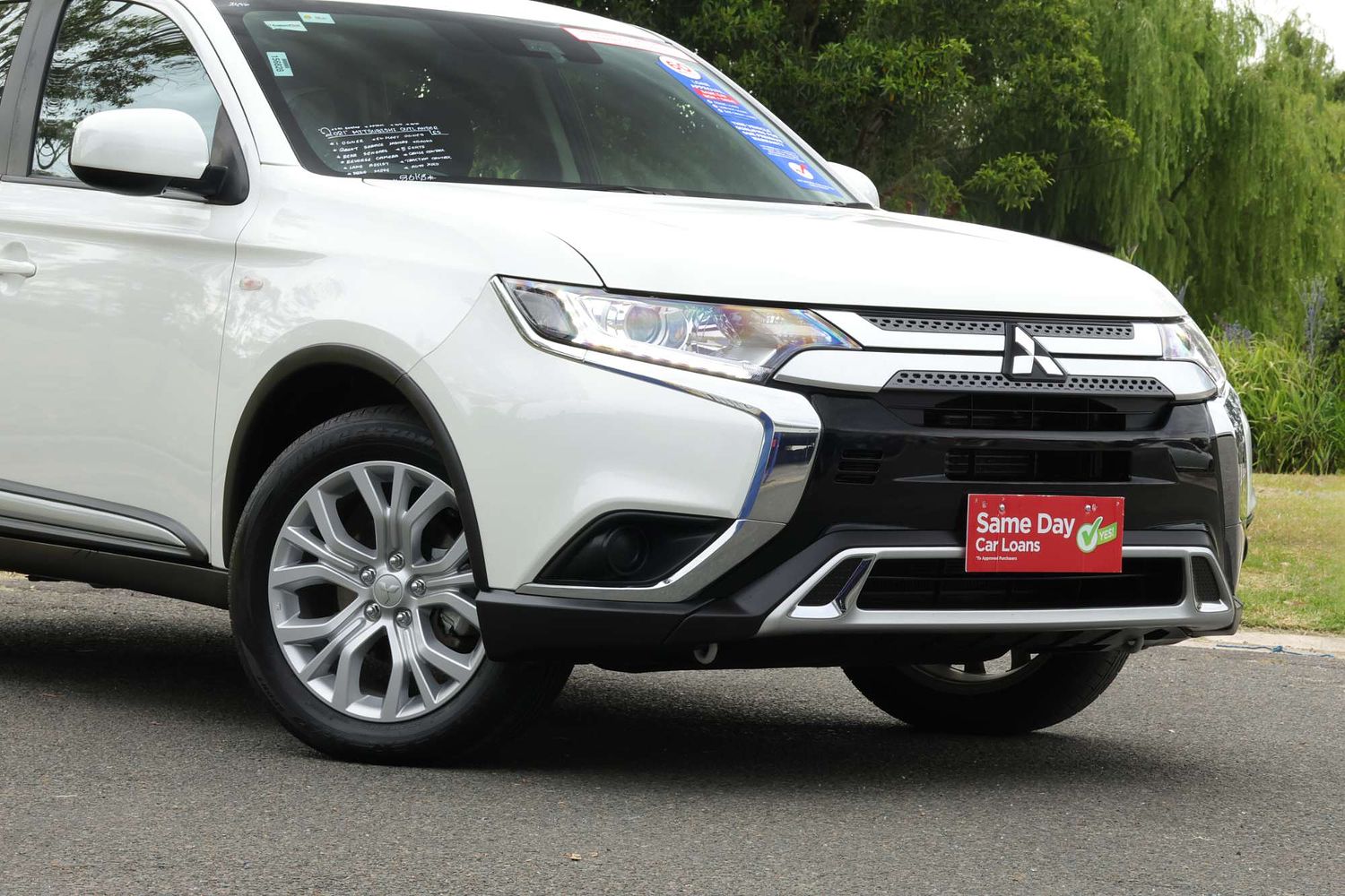 2021 Mitsubishi Outlander ES
