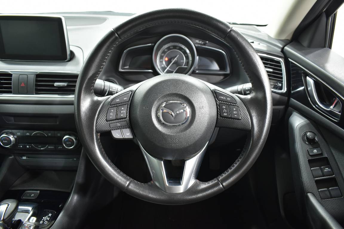 2014 Mazda Axela HYBRID