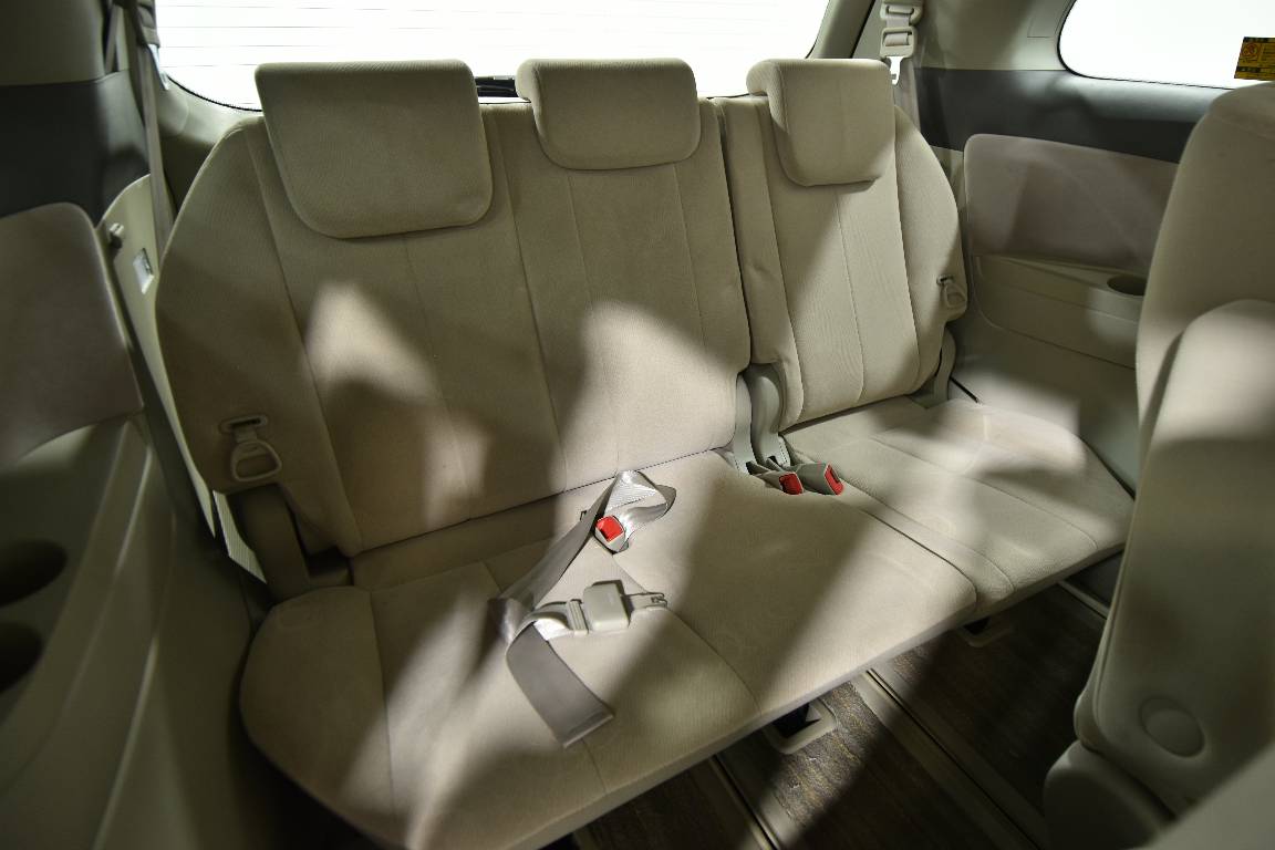2011 Toyota Estima AERAS HYBRID 2.4L 7 SEATER