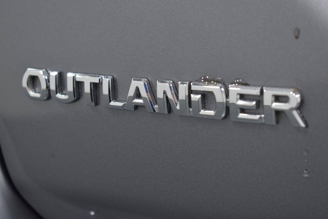 2019 Mitsubishi Outlander ES 7 SEAT (2WD)