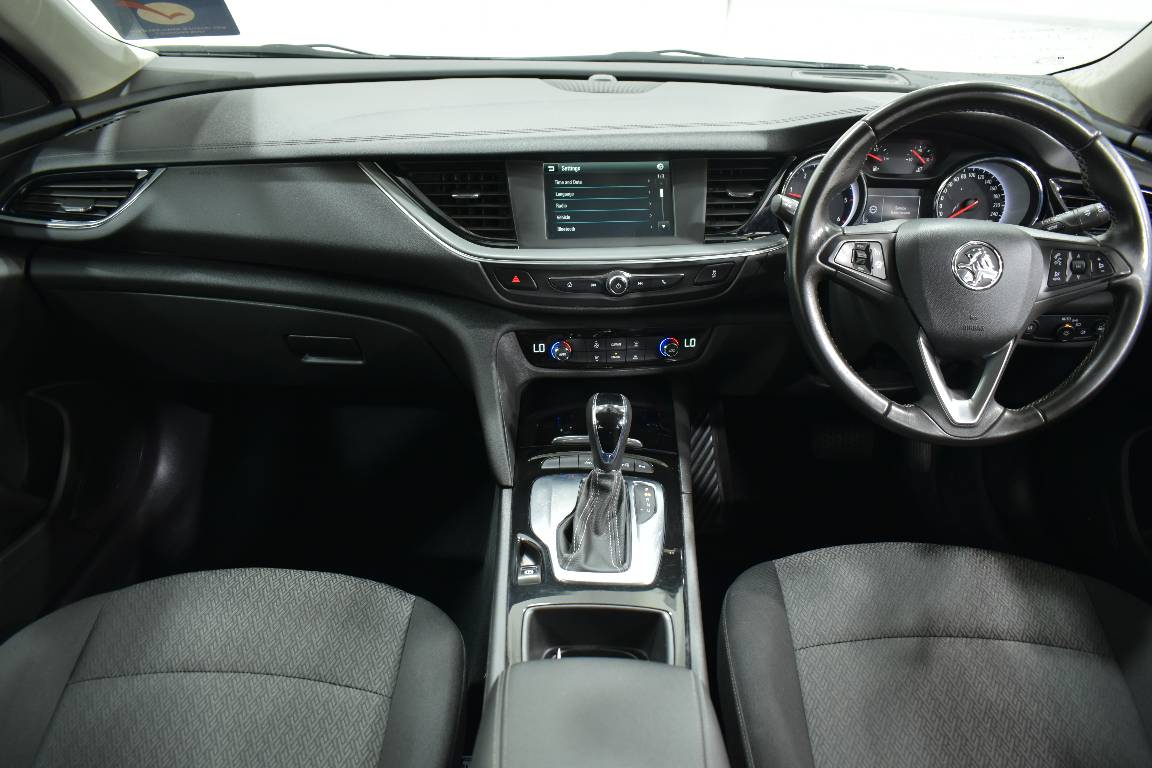 2018 Holden Commodore LT