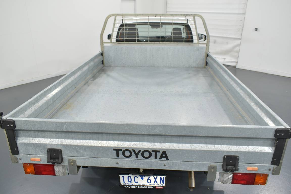 2019 Toyota Hilux WORKMATE