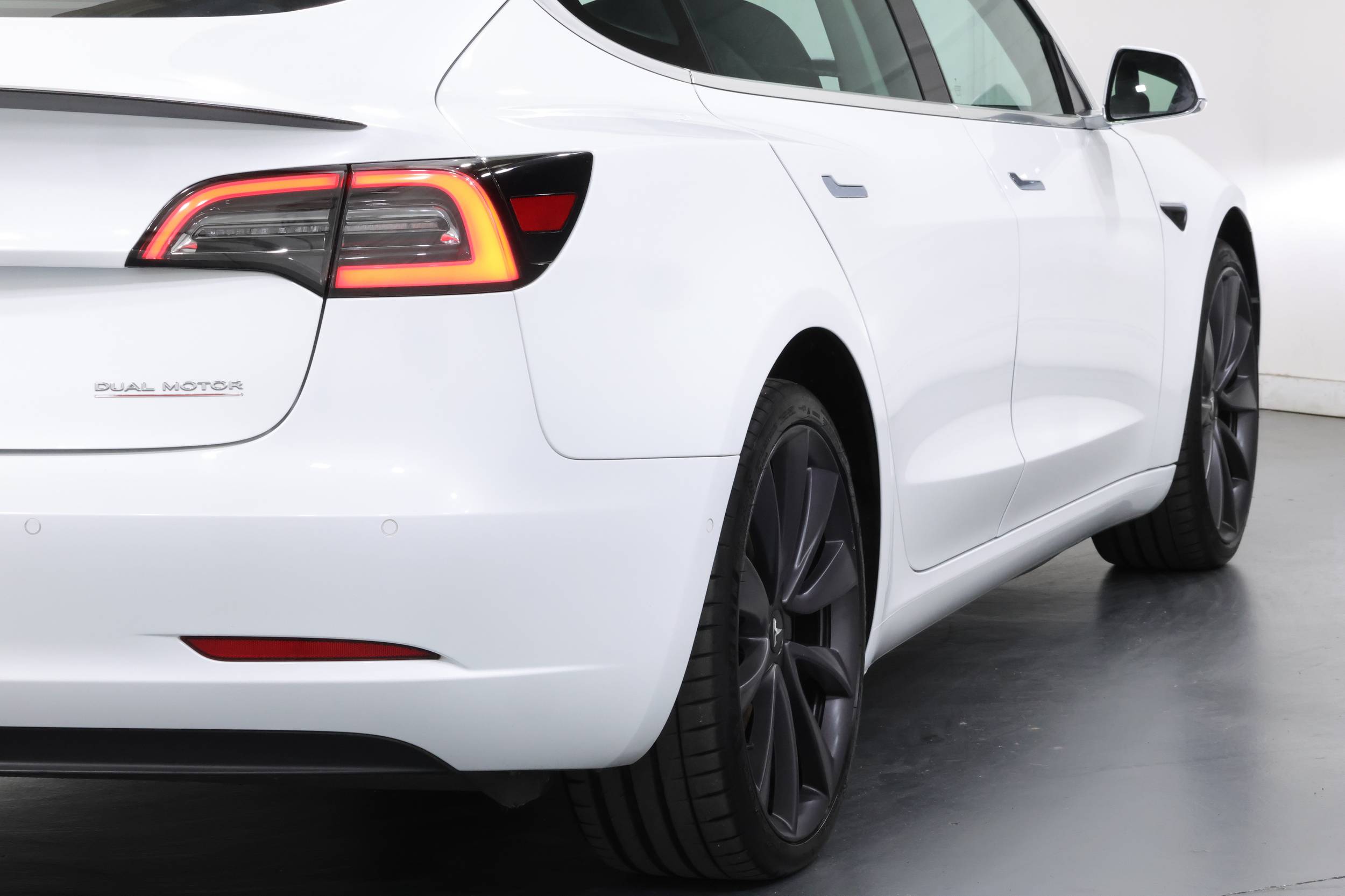 2020 Tesla Model 3 Performance