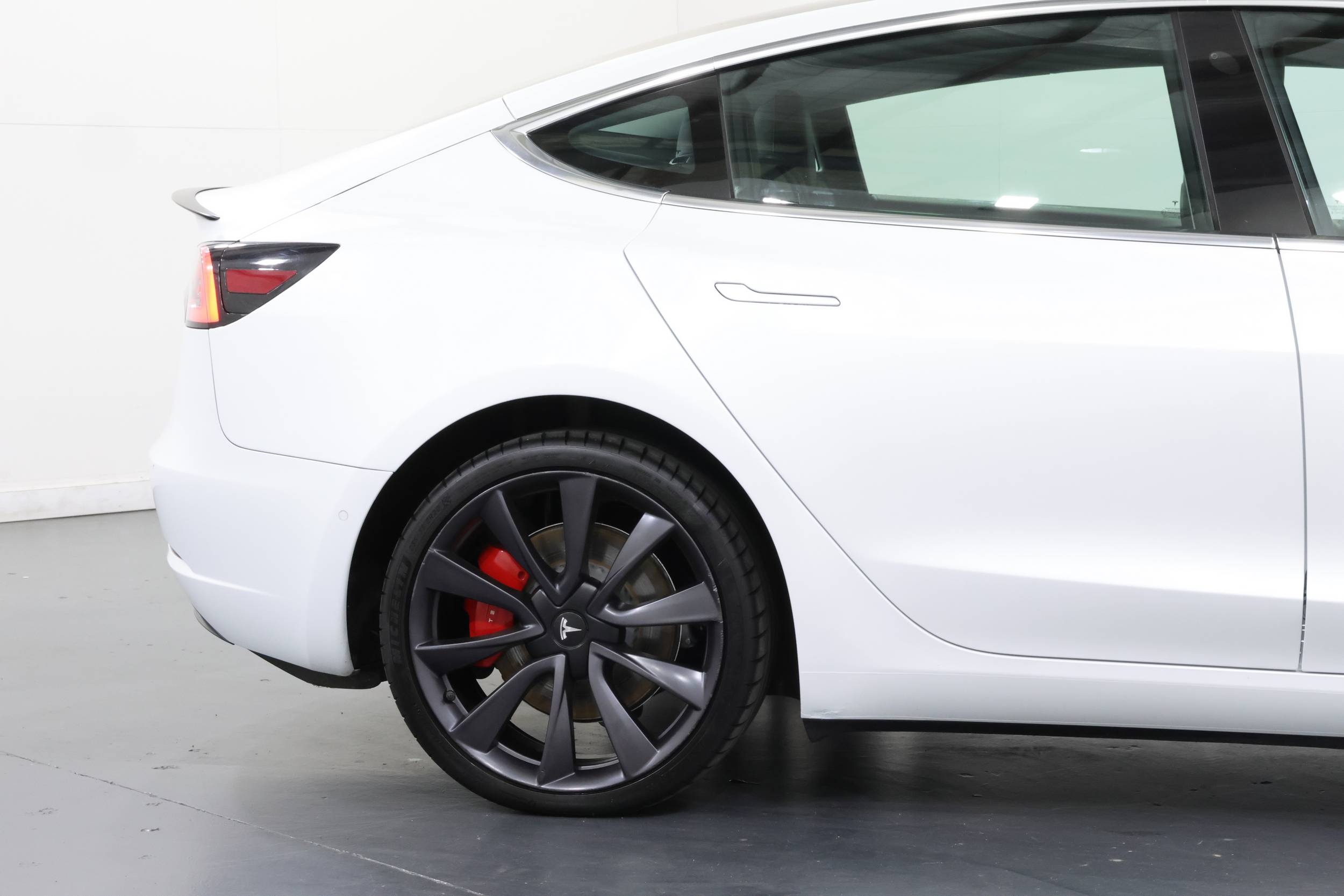 2020 Tesla Model 3 Performance