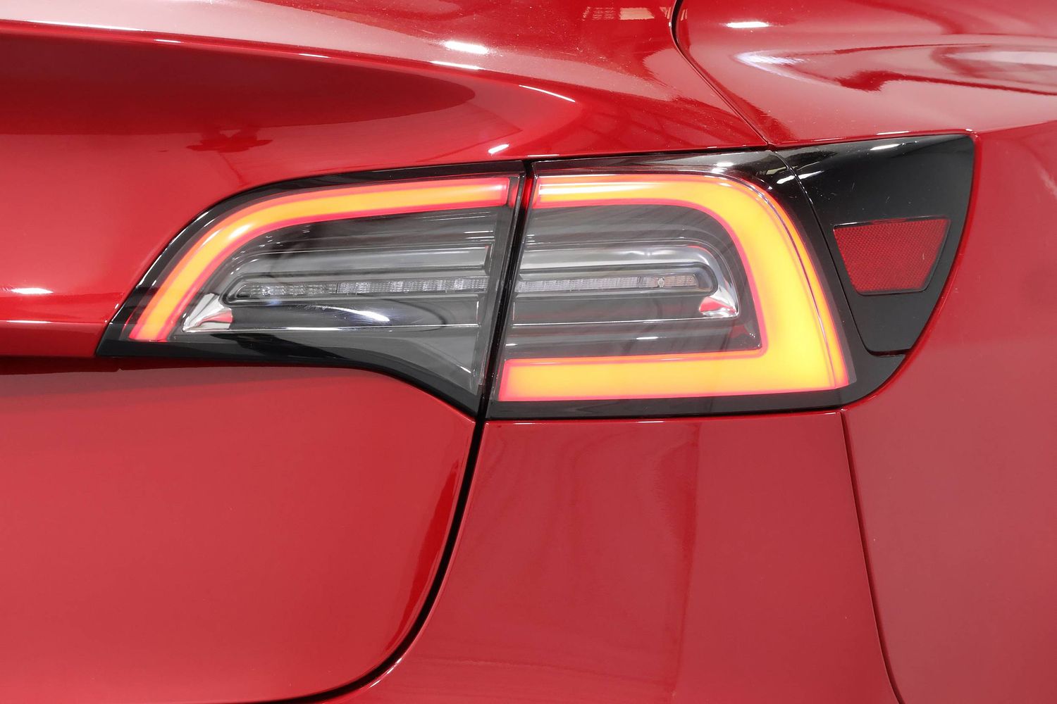 2019 Tesla Model 3 PERFORMANCE