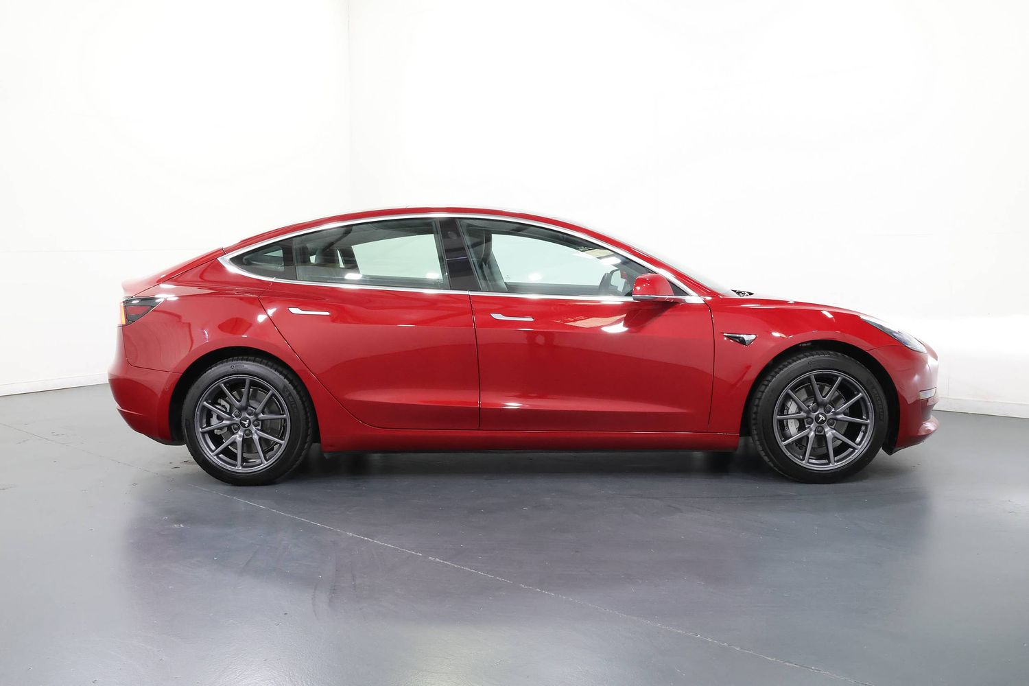 2019 Tesla Model 3 PERFORMANCE