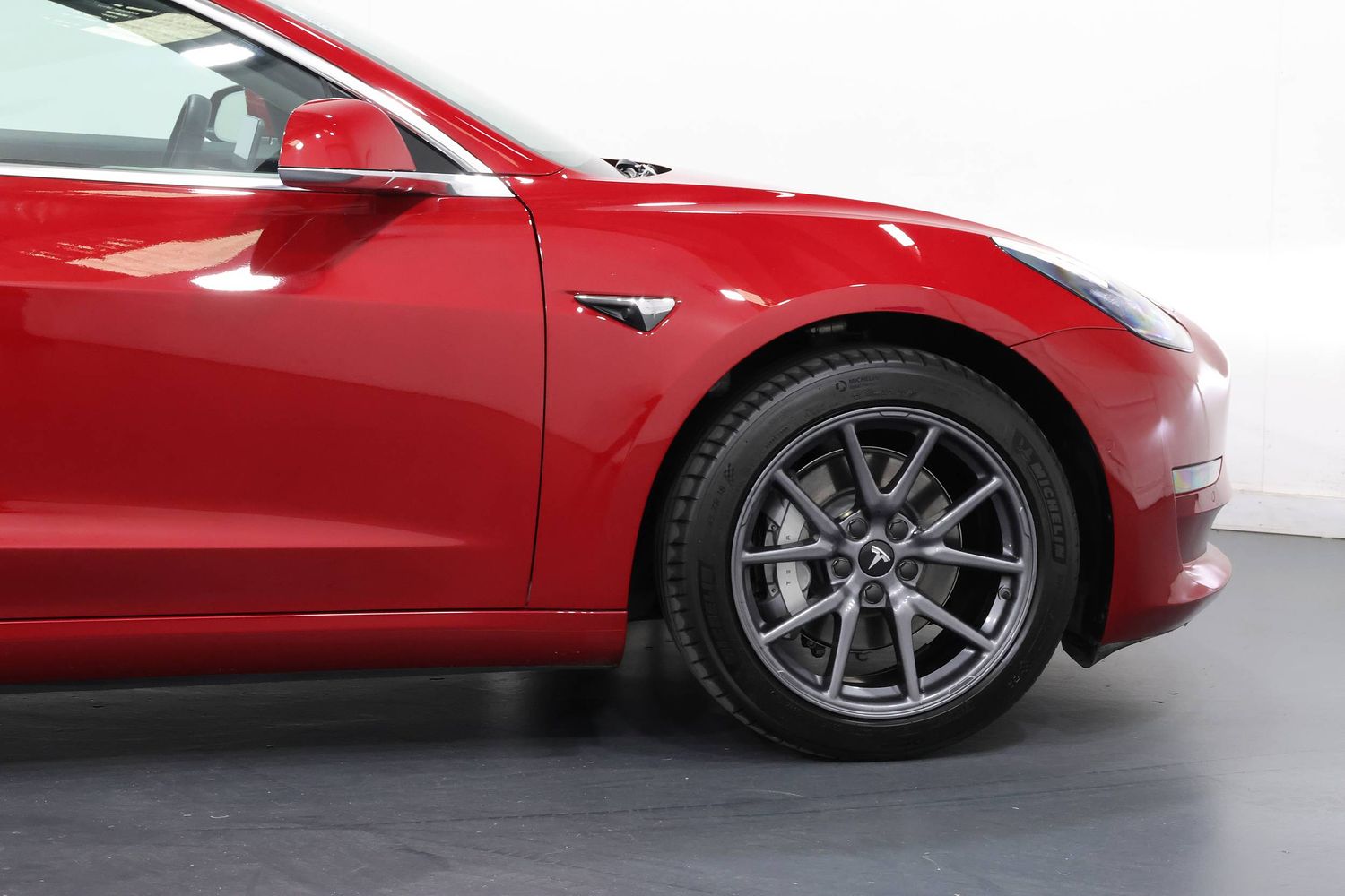 2019 Tesla Model 3 PERFORMANCE