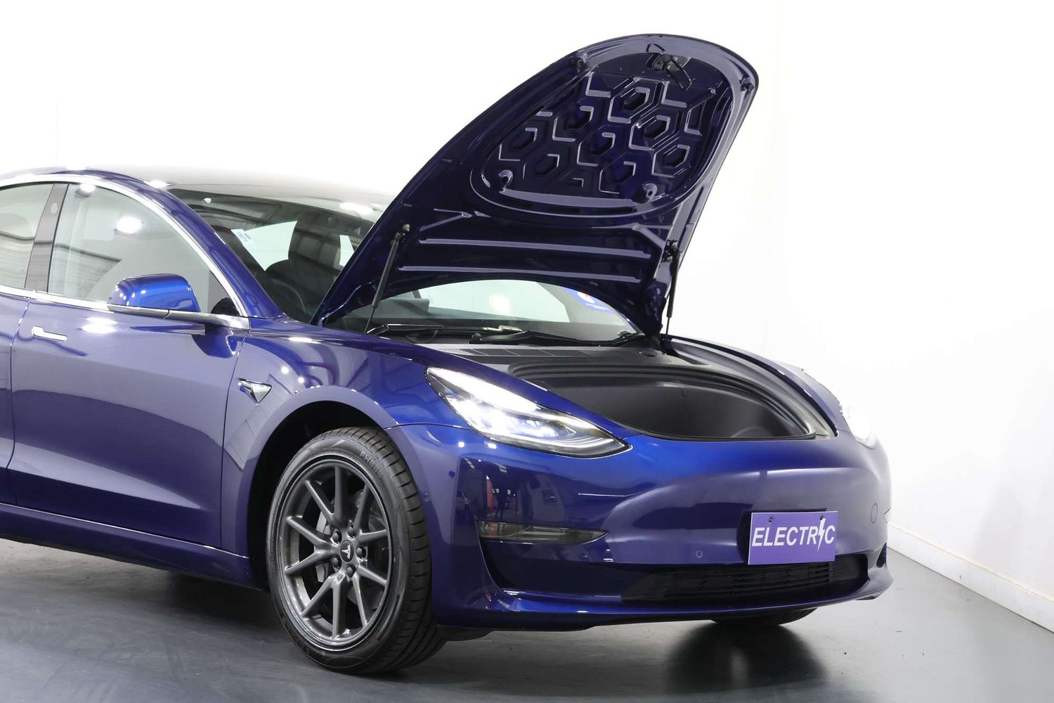 2019 Tesla Model 3 Standard Range Plus