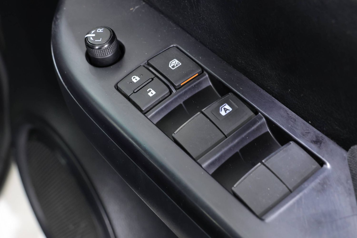 2022 Toyota Hilux SR