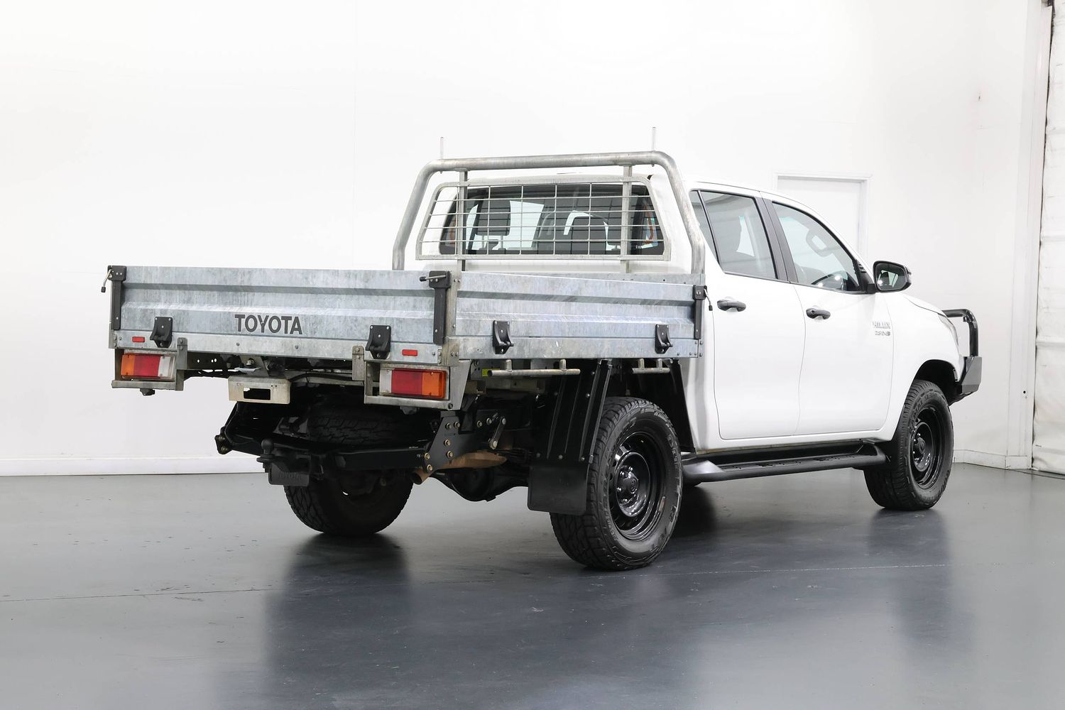 2022 Toyota Hilux SR