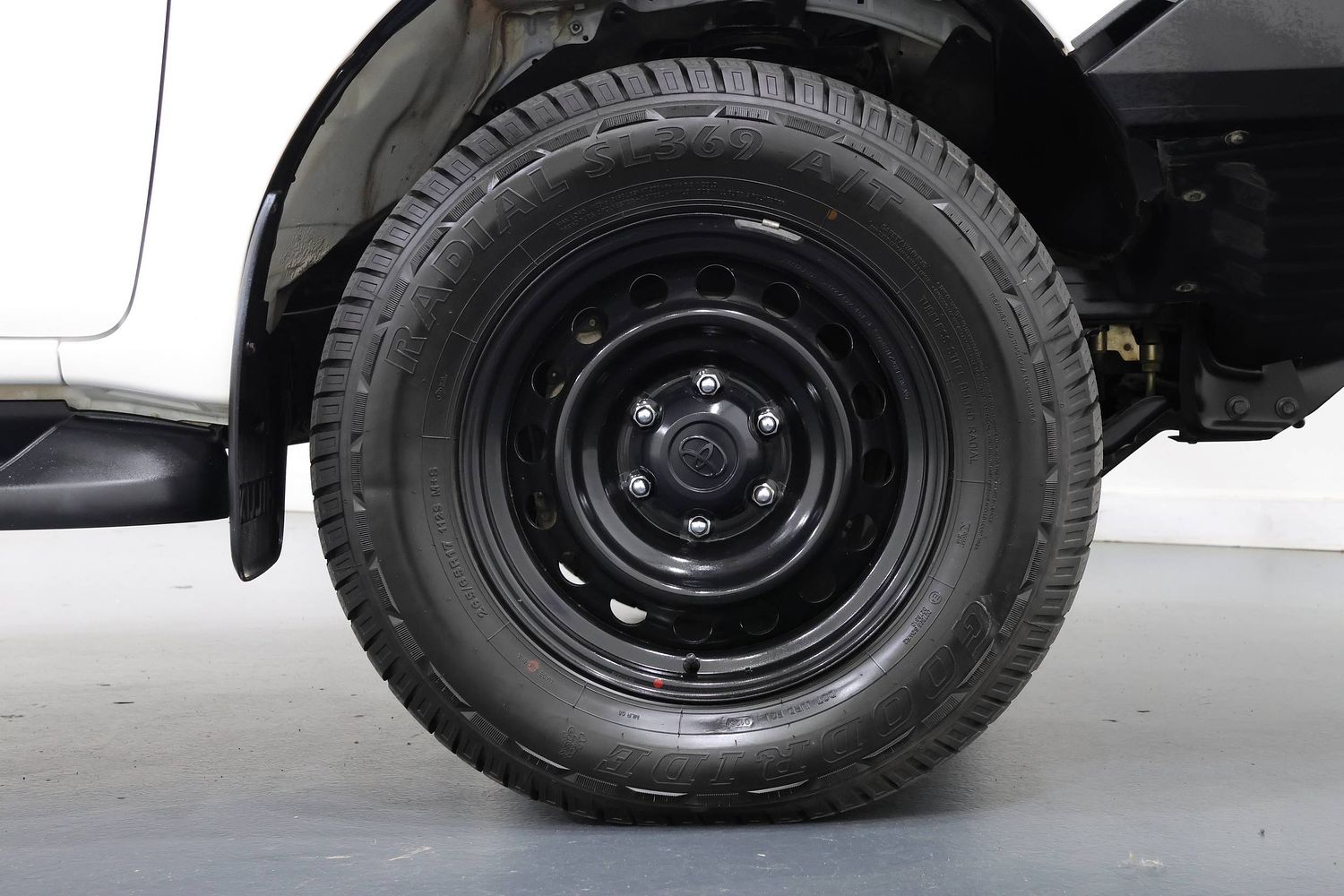 2022 Toyota Hilux SR